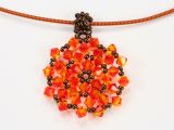 Runder Blumenanh�nger in Fireopal
